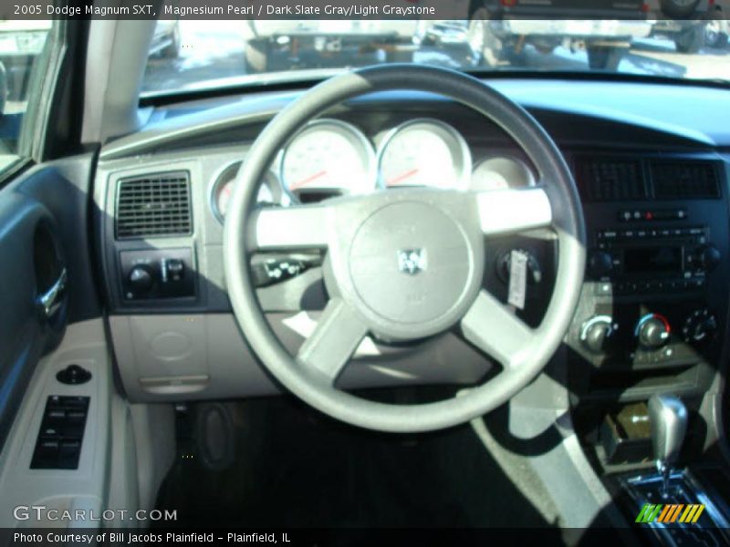 Magnesium Pearl / Dark Slate Gray/Light Graystone 2005 Dodge Magnum SXT