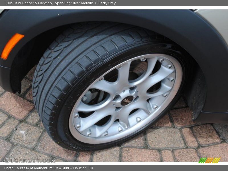 Sparkling Silver Metallic / Black/Grey 2009 Mini Cooper S Hardtop