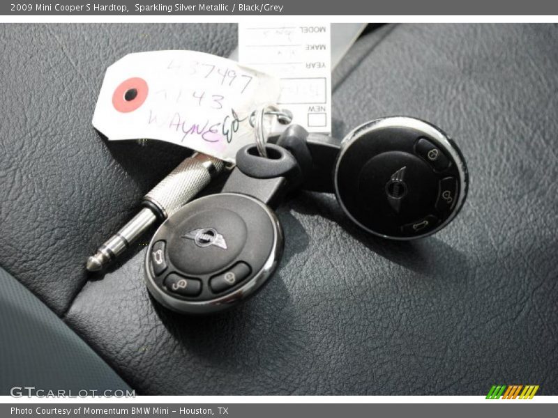 Sparkling Silver Metallic / Black/Grey 2009 Mini Cooper S Hardtop