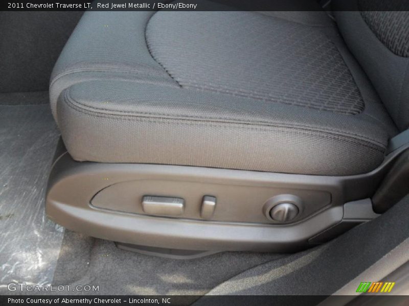 Red Jewel Metallic / Ebony/Ebony 2011 Chevrolet Traverse LT