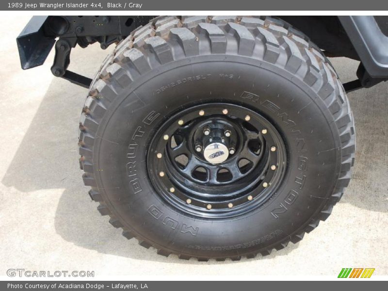 Black / Gray 1989 Jeep Wrangler Islander 4x4