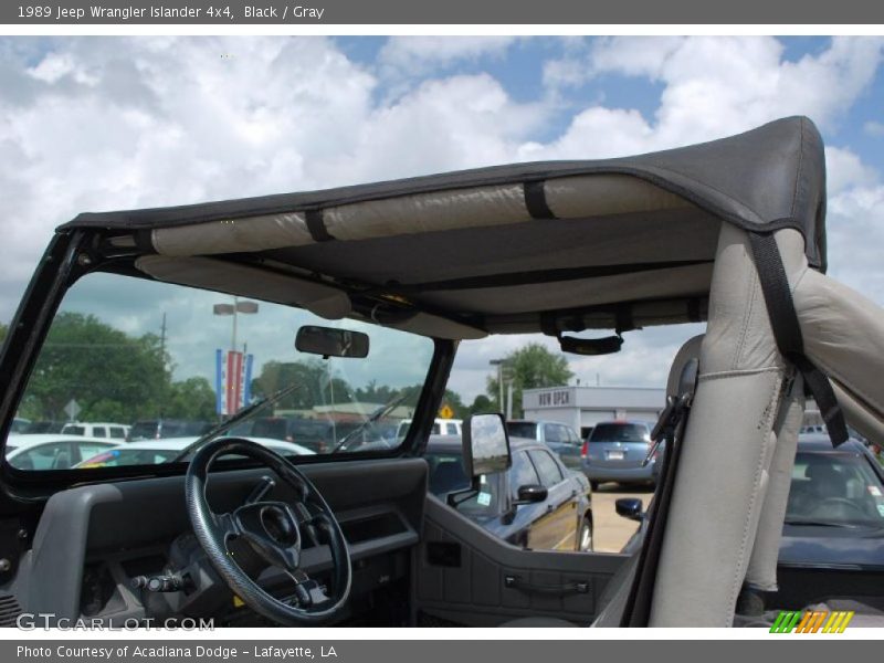 Black / Gray 1989 Jeep Wrangler Islander 4x4