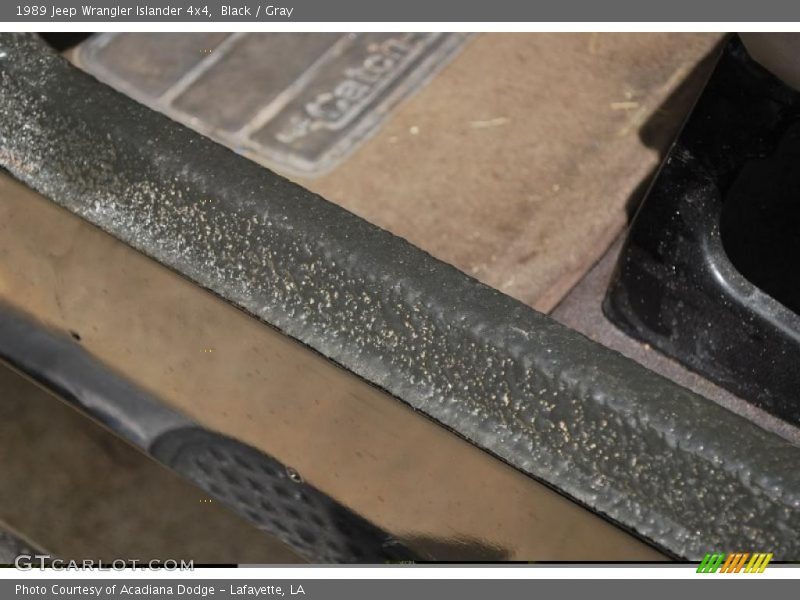Black / Gray 1989 Jeep Wrangler Islander 4x4