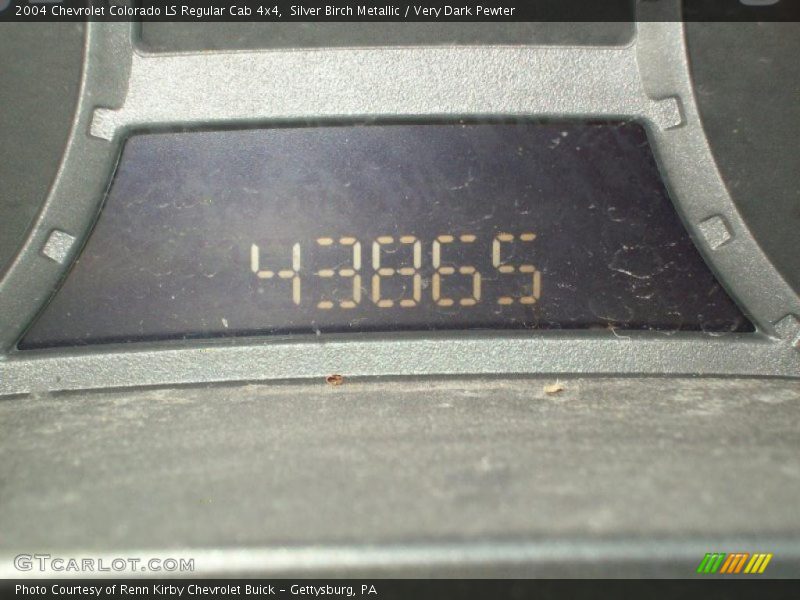 Silver Birch Metallic / Very Dark Pewter 2004 Chevrolet Colorado LS Regular Cab 4x4