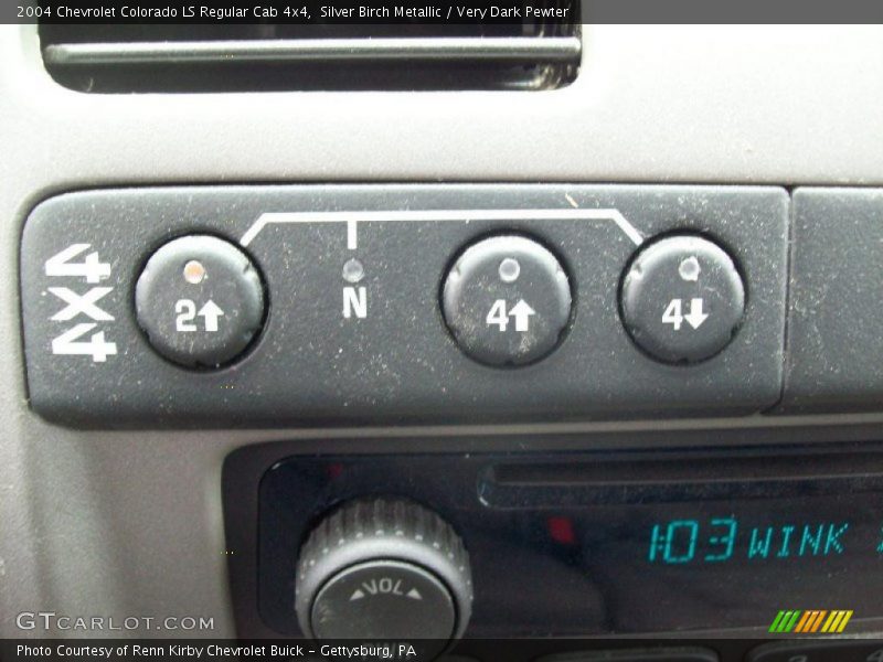 Silver Birch Metallic / Very Dark Pewter 2004 Chevrolet Colorado LS Regular Cab 4x4