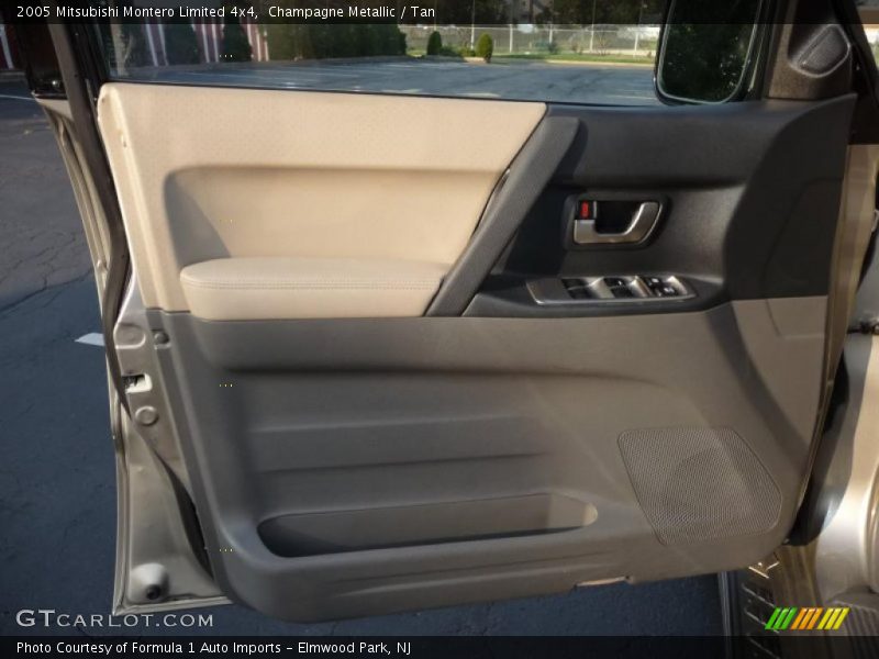 Champagne Metallic / Tan 2005 Mitsubishi Montero Limited 4x4
