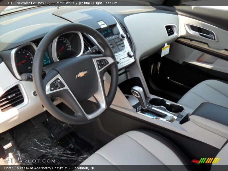 Summit White / Jet Black/Light Titanium 2010 Chevrolet Equinox LT