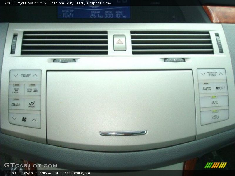 Phantom Gray Pearl / Graphite Gray 2005 Toyota Avalon XLS