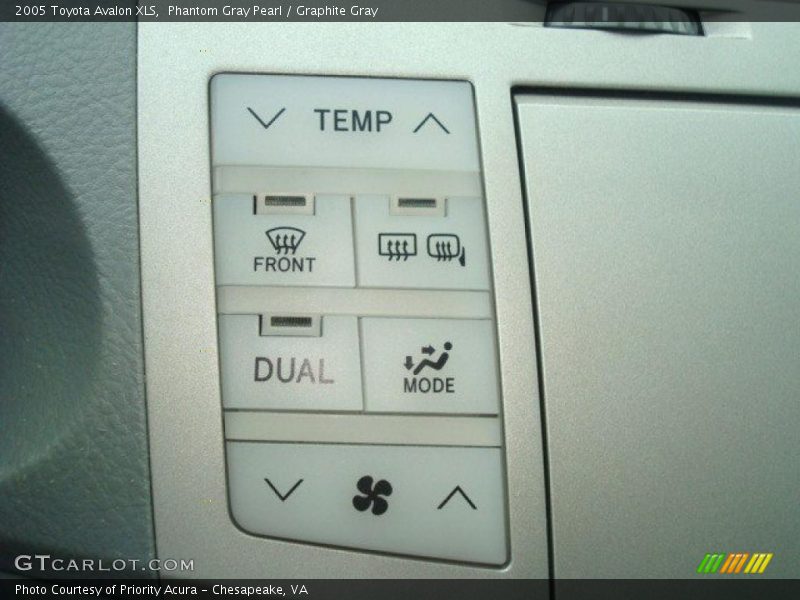 Phantom Gray Pearl / Graphite Gray 2005 Toyota Avalon XLS