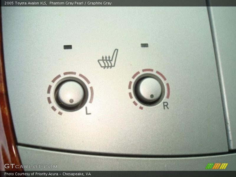 Phantom Gray Pearl / Graphite Gray 2005 Toyota Avalon XLS