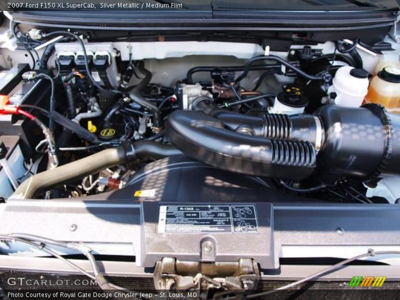 Silver Metallic / Medium Flint 2007 Ford F150 XL SuperCab
