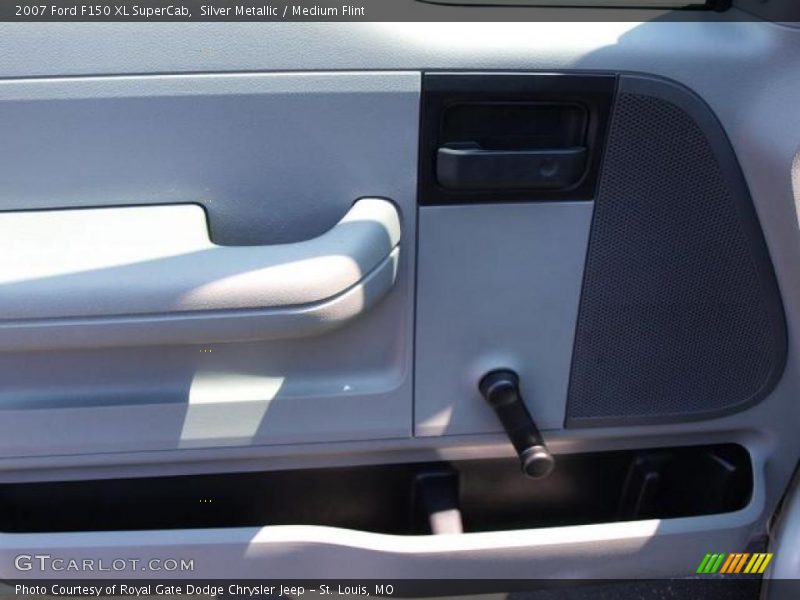Silver Metallic / Medium Flint 2007 Ford F150 XL SuperCab