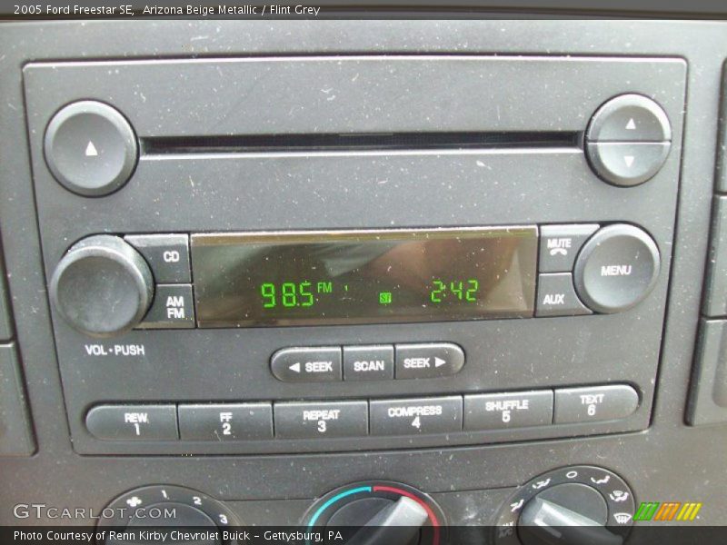 Arizona Beige Metallic / Flint Grey 2005 Ford Freestar SE