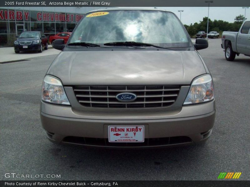 Arizona Beige Metallic / Flint Grey 2005 Ford Freestar SE