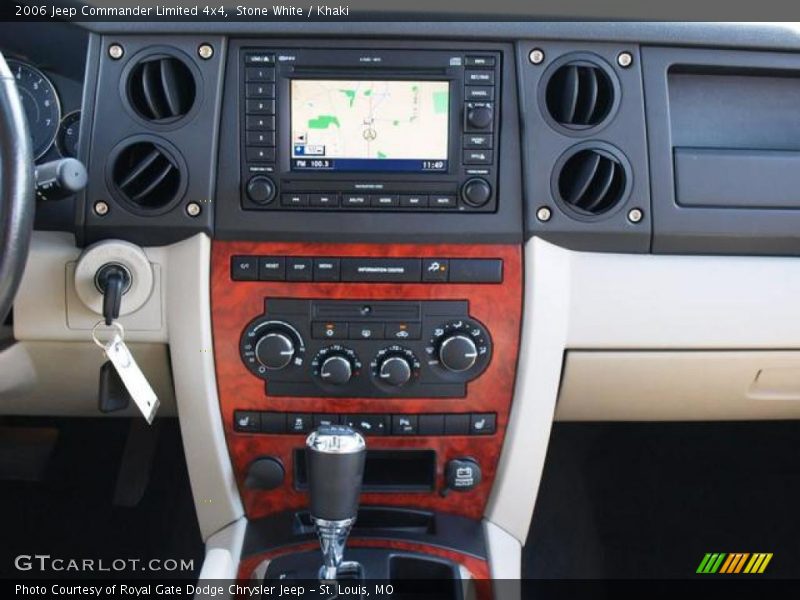 Stone White / Khaki 2006 Jeep Commander Limited 4x4