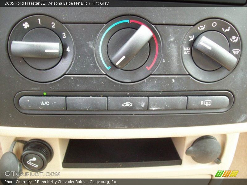 Arizona Beige Metallic / Flint Grey 2005 Ford Freestar SE