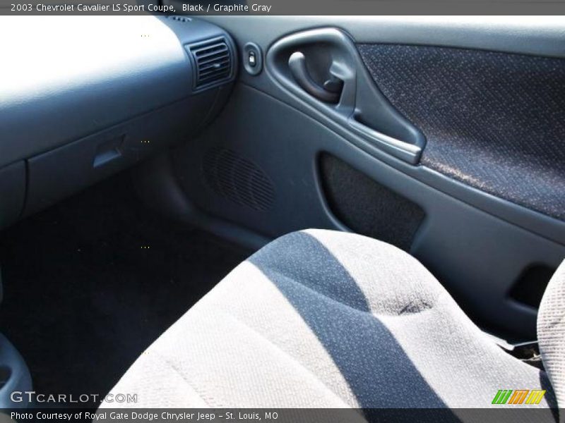 Black / Graphite Gray 2003 Chevrolet Cavalier LS Sport Coupe