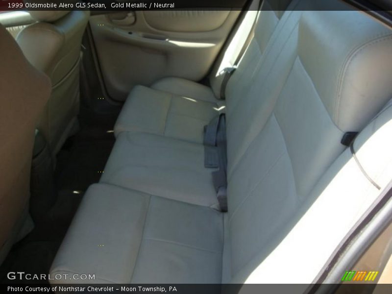 Gold Metallic / Neutral 1999 Oldsmobile Alero GLS Sedan