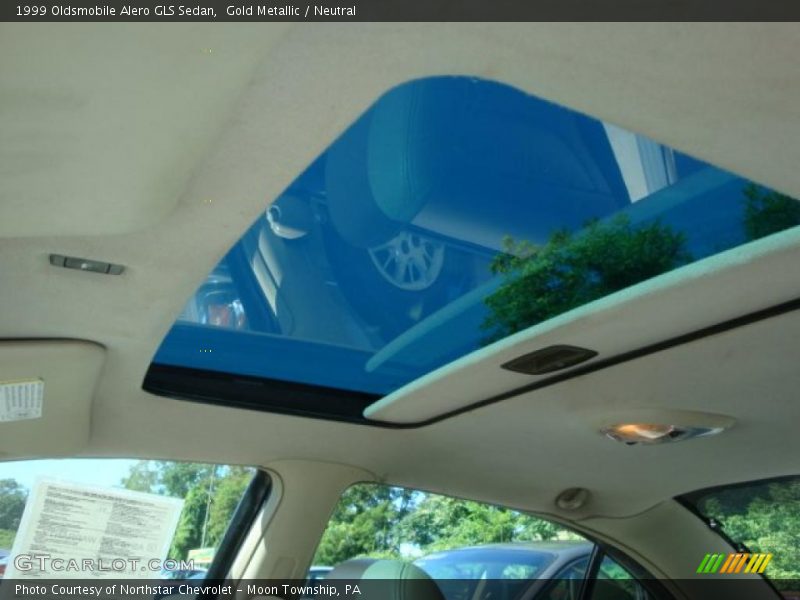 Gold Metallic / Neutral 1999 Oldsmobile Alero GLS Sedan