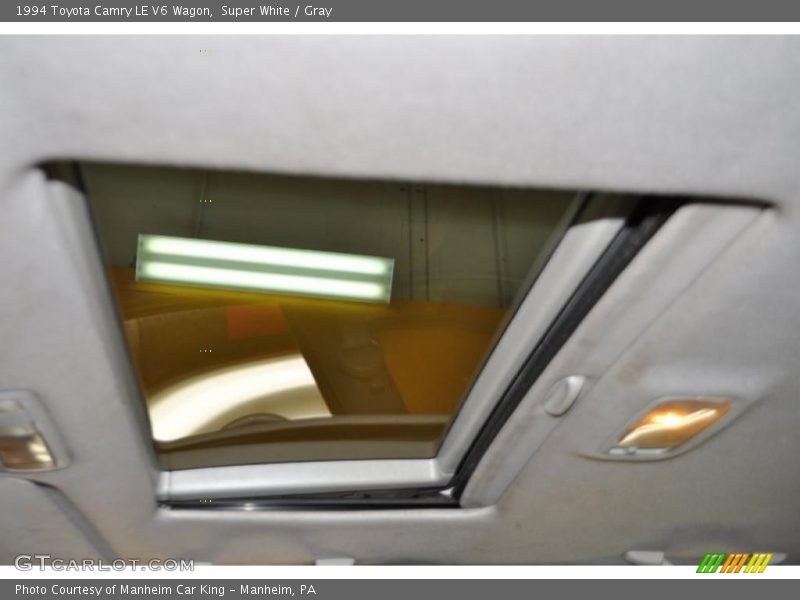 Super White / Gray 1994 Toyota Camry LE V6 Wagon