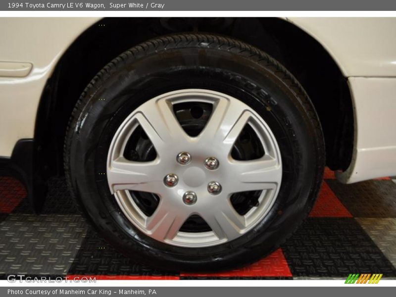 Super White / Gray 1994 Toyota Camry LE V6 Wagon