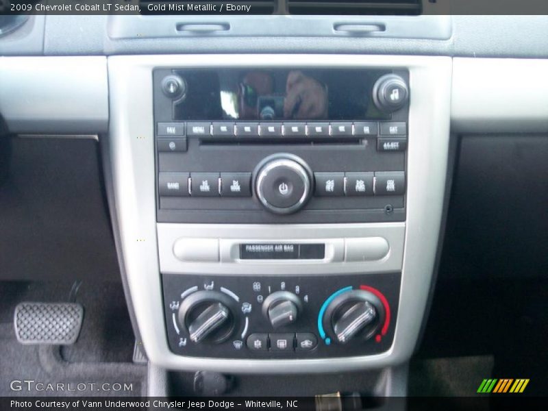 Gold Mist Metallic / Ebony 2009 Chevrolet Cobalt LT Sedan