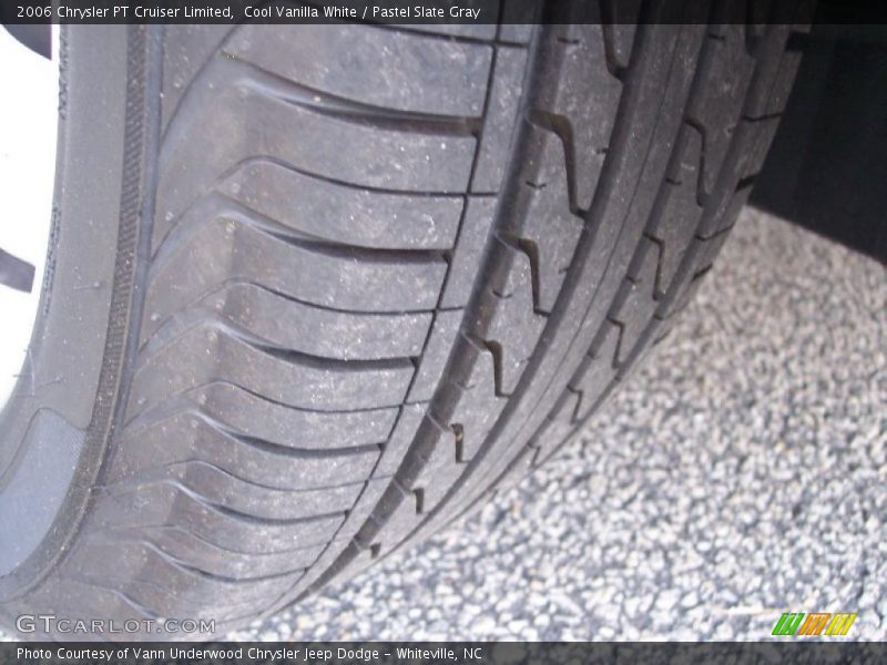 Cool Vanilla White / Pastel Slate Gray 2006 Chrysler PT Cruiser Limited