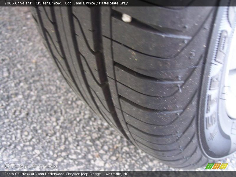 Cool Vanilla White / Pastel Slate Gray 2006 Chrysler PT Cruiser Limited