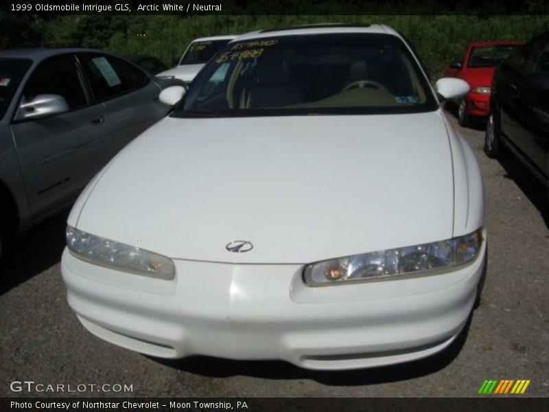 Arctic White / Neutral 1999 Oldsmobile Intrigue GLS