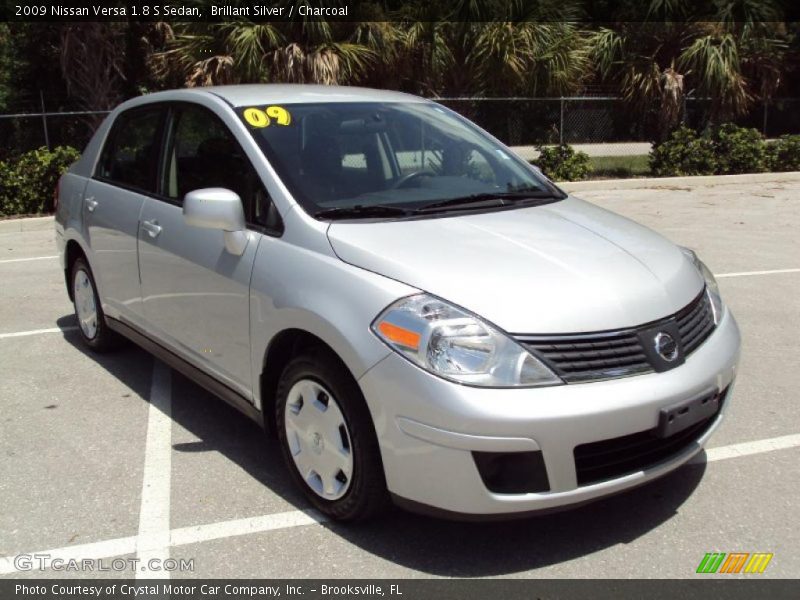 Brillant Silver / Charcoal 2009 Nissan Versa 1.8 S Sedan