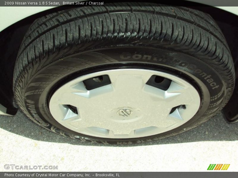 Brillant Silver / Charcoal 2009 Nissan Versa 1.8 S Sedan