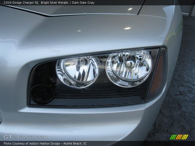 Bright Silver Metallic / Dark Slate Gray 2009 Dodge Charger SE
