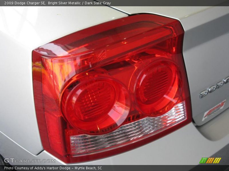 Bright Silver Metallic / Dark Slate Gray 2009 Dodge Charger SE