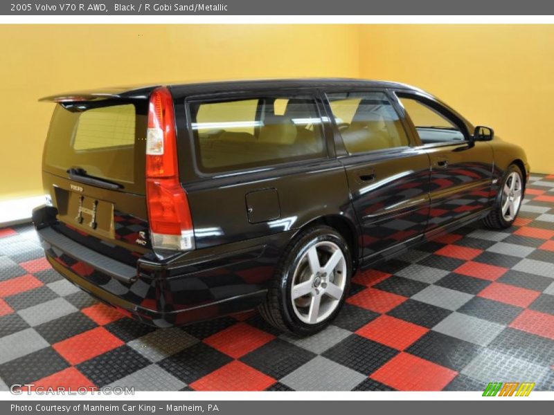 Black / R Gobi Sand/Metallic 2005 Volvo V70 R AWD