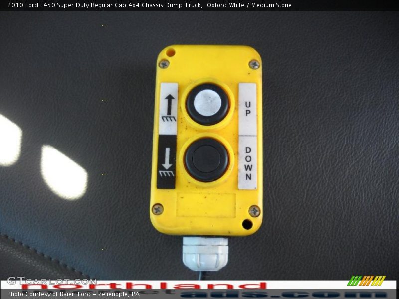 Oxford White / Medium Stone 2010 Ford F450 Super Duty Regular Cab 4x4 Chassis Dump Truck