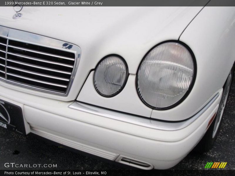 Glacier White / Grey 1999 Mercedes-Benz E 320 Sedan