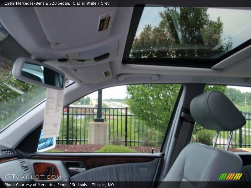 Glacier White / Grey 1999 Mercedes-Benz E 320 Sedan