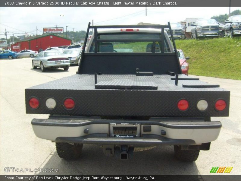 Light Pewter Metallic / Dark Charcoal 2003 Chevrolet Silverado 2500HD Regular Cab 4x4 Chassis