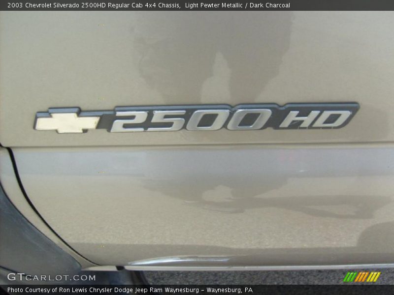Light Pewter Metallic / Dark Charcoal 2003 Chevrolet Silverado 2500HD Regular Cab 4x4 Chassis