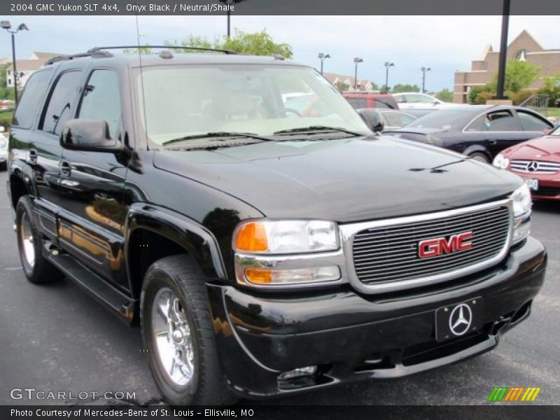 Onyx Black / Neutral/Shale 2004 GMC Yukon SLT 4x4