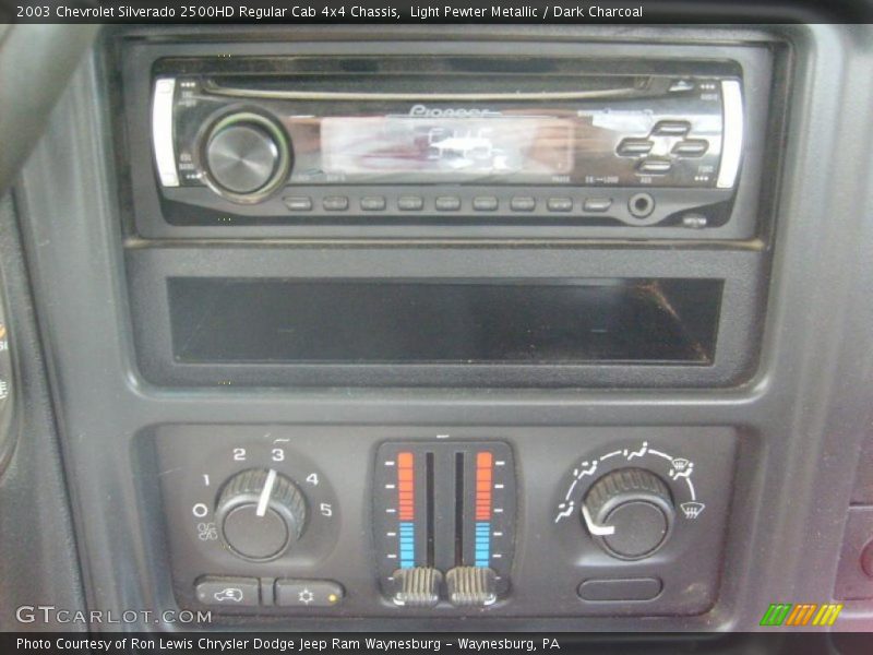 Light Pewter Metallic / Dark Charcoal 2003 Chevrolet Silverado 2500HD Regular Cab 4x4 Chassis