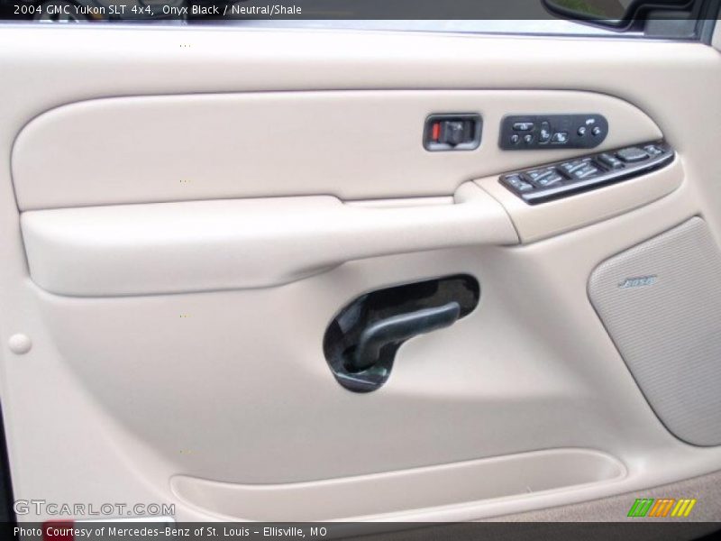 Onyx Black / Neutral/Shale 2004 GMC Yukon SLT 4x4