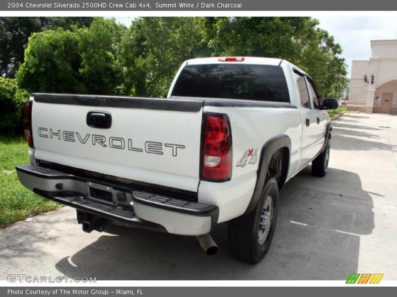 Summit White / Dark Charcoal 2004 Chevrolet Silverado 2500HD Crew Cab 4x4
