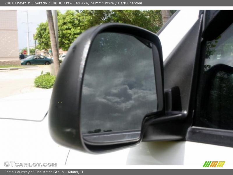 Summit White / Dark Charcoal 2004 Chevrolet Silverado 2500HD Crew Cab 4x4