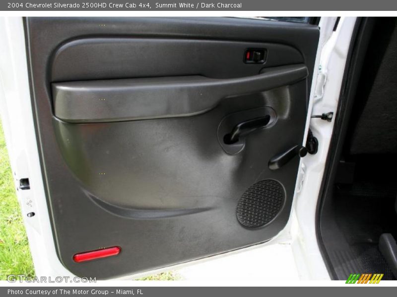 Summit White / Dark Charcoal 2004 Chevrolet Silverado 2500HD Crew Cab 4x4