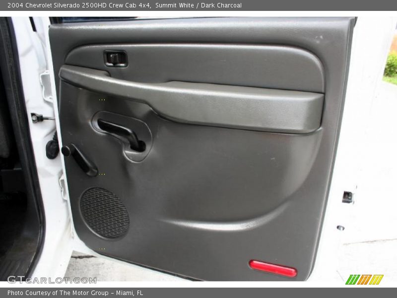 Summit White / Dark Charcoal 2004 Chevrolet Silverado 2500HD Crew Cab 4x4