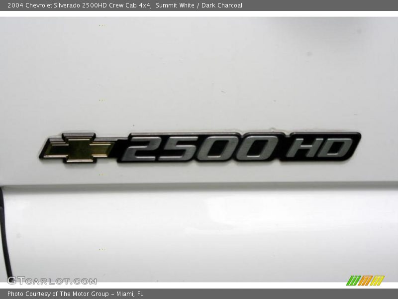 Summit White / Dark Charcoal 2004 Chevrolet Silverado 2500HD Crew Cab 4x4
