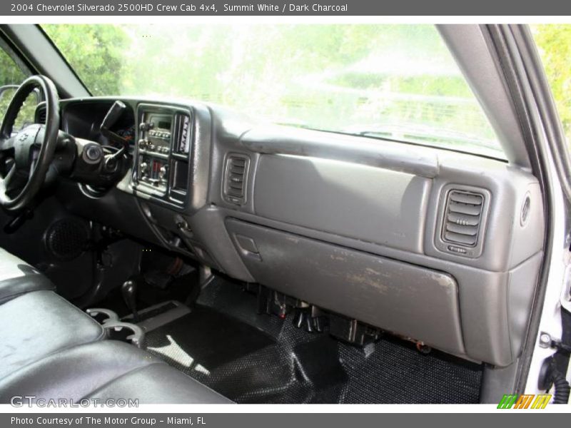 Summit White / Dark Charcoal 2004 Chevrolet Silverado 2500HD Crew Cab 4x4