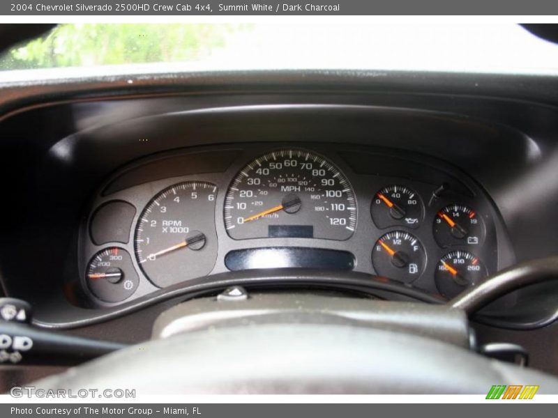 Summit White / Dark Charcoal 2004 Chevrolet Silverado 2500HD Crew Cab 4x4