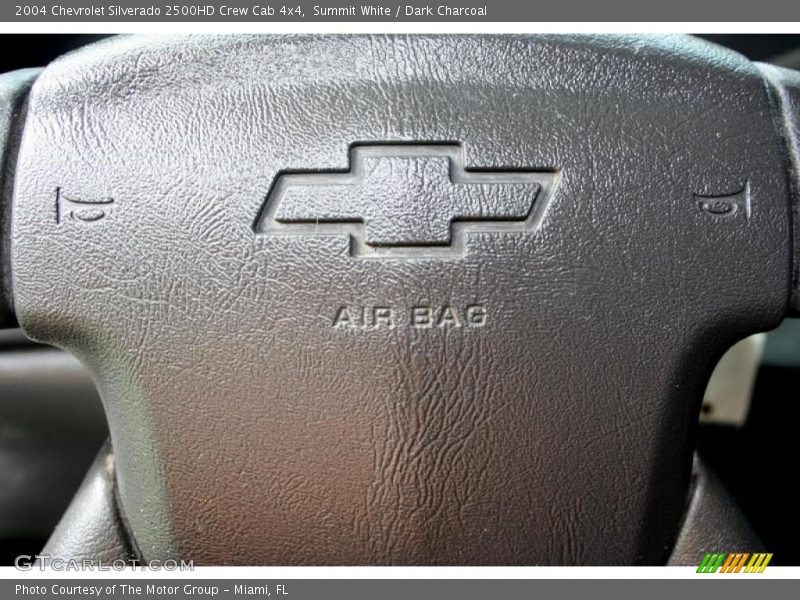 Summit White / Dark Charcoal 2004 Chevrolet Silverado 2500HD Crew Cab 4x4